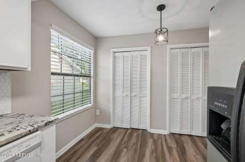 4446 Tyne Court, Jacksonville FL - photo 23 of 44