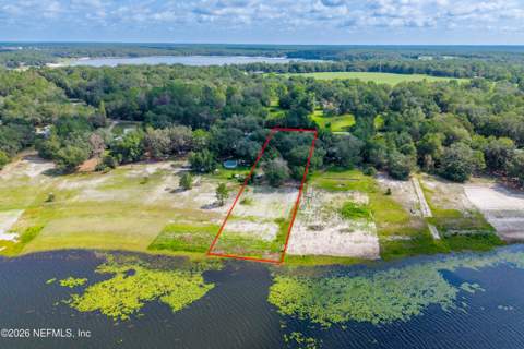 6764 Bedford Lake Road, Keystone Heights FL - photo 7 of 39