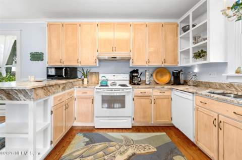 18 Locust Street, St. Augustine FL - photo 10 of 36