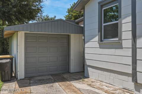 4774 Lexington Avenue, Jacksonville FL - photo 7 of 42