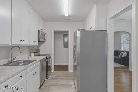 4774 Lexington Avenue, Jacksonville FL - photo 17 of 42