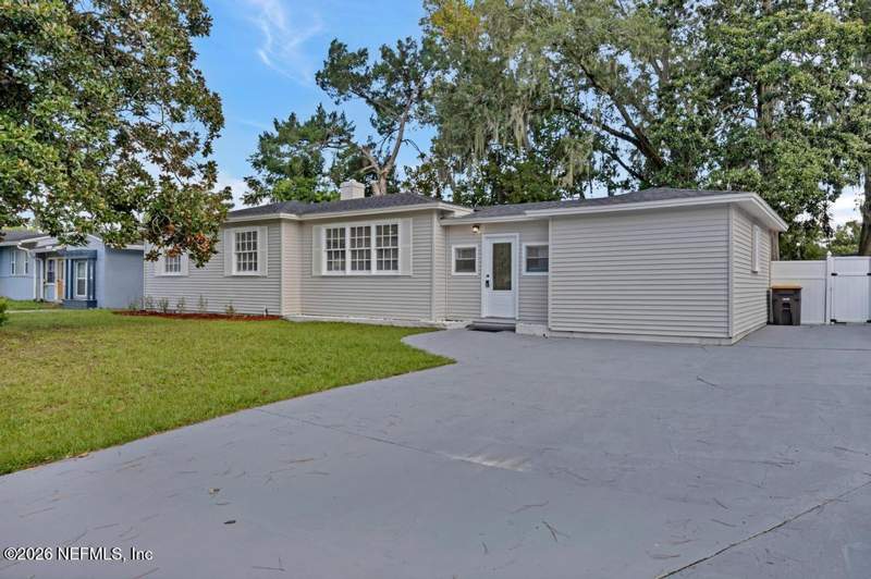 4 bedroom Single Family Residence at 4774 Cates Avenue, Ortega Manor, Jacksonville — photo 2