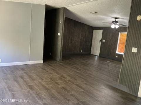130 Yancey Circle, Satsuma FL - photo 9 of 16