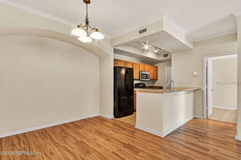 2 bedroom Condominium at 10075 Gate Parkway #2110, Mirabella, Jacksonville — photo 4