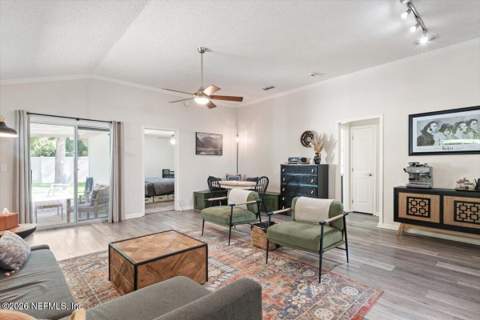 7611 Leafy Forest Way, Jacksonville FL - photo 12 of 50