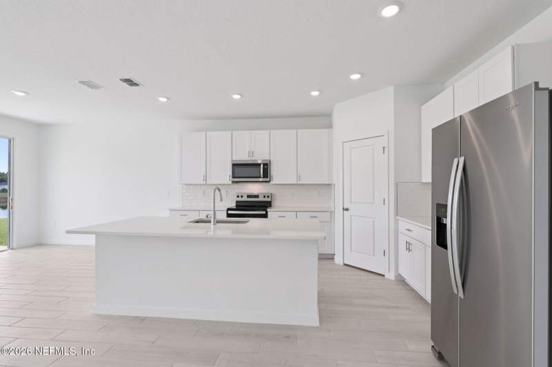 4 bedroom Single Family Residence at 9739 Loquat Grove Court, Cypress Meadows, Jacksonville — photo 4