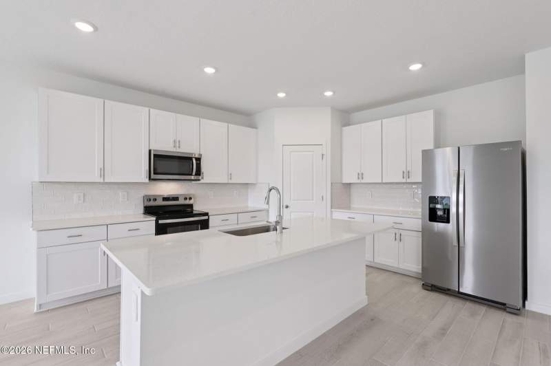 4 bedroom Single Family Residence at 9739 Loquat Grove Court, Cypress Meadows, Jacksonville — photo 5