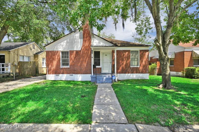 2 bedroom Single Family Residence at 355 E 45th Street, Edmondsons Main, Jacksonville — photo 2