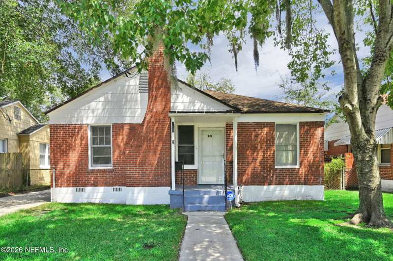 2 bedroom Single Family Residence at 355 E 45th Street, Edmondsons Main, Jacksonville — photo 1