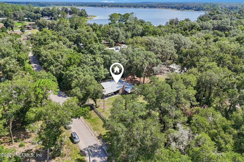 2 bedroom Single Family Residence at 212 Dogwood Drive, Grandin Lake Shores, Interlachen — photo 2