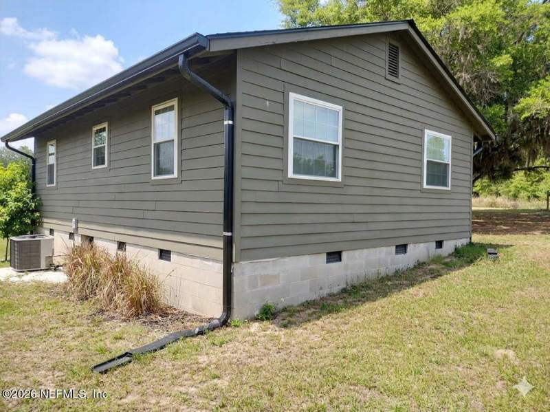 3 bedroom Single Family Residence at 137 Hill Street, Hawthorne, Hawthorne — photo 3