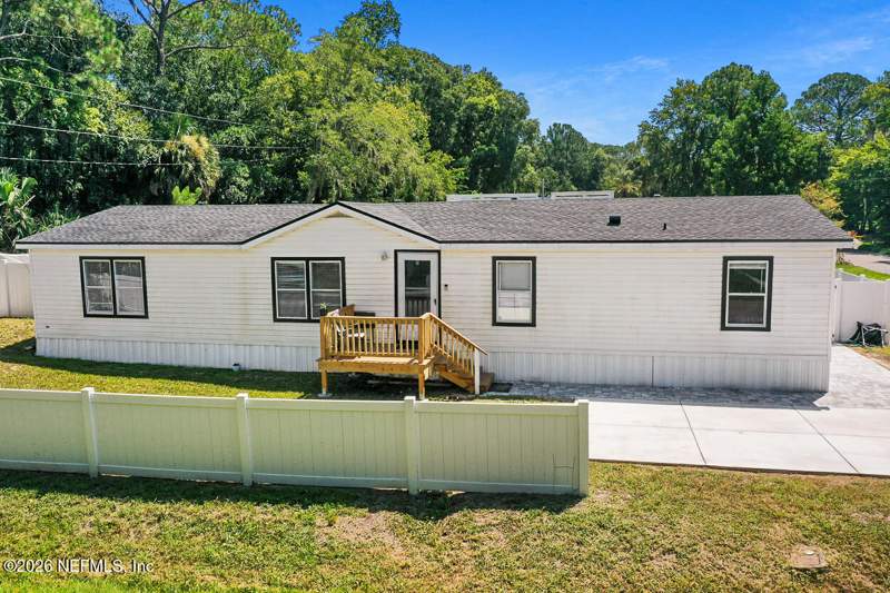4 bedroom Manufactured Home at 1108 W King Street, Afro American, St. Augustine — photo 3