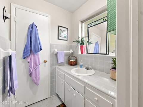 2304 Randy Road, Jacksonville FL - photo 13 of 24