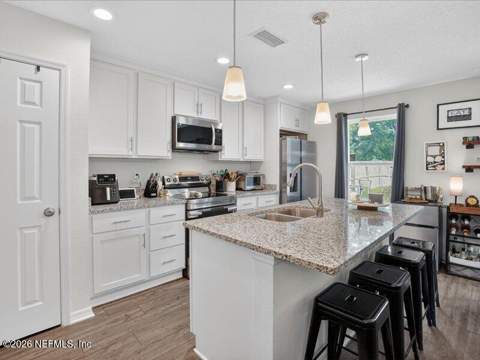 8352 Hewitt Street, Jacksonville FL - photo 11 of 19