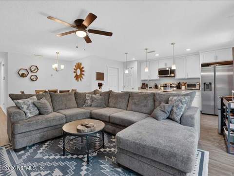 8352 Hewitt Street, Jacksonville FL - photo 15 of 19