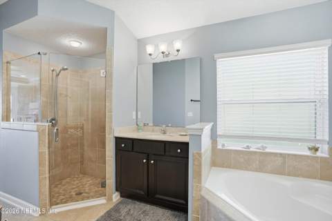 5175 Clapboard Creek Drive, Jacksonville FL - photo 19 of 47