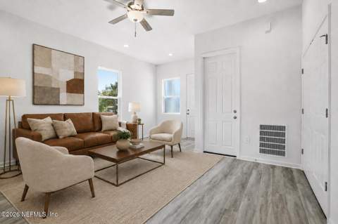 2985 Snell Street, Jacksonville FL - photo 6 of 35