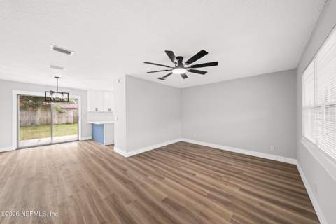 11620 Starfish Avenue, Jacksonville FL - photo 15 of 32