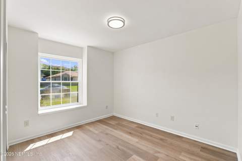 2400 Townsquare Drive, Jacksonville FL - photo 24 of 33