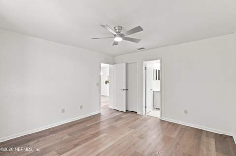 2400 Townsquare Drive, Jacksonville FL - photo 15 of 33