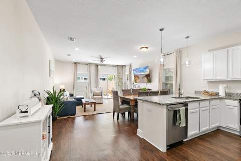 422 10th Street, Jacksonville Beach FL - photo 6 of 21