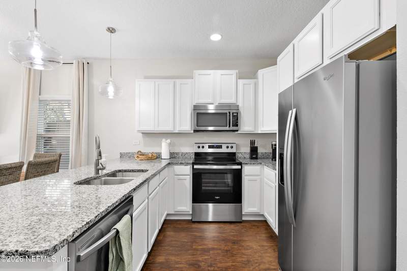 3 bedroom Single Family Residence at 422 10th Street, Beach Heights, Jacksonville Beach — photo 4