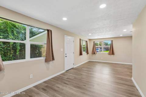 1274 Lake Shore Boulevard, Jacksonville FL - photo 7 of 23