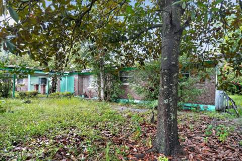 4915 Chivalry Drive, Jacksonville FL - photo 15 of 45