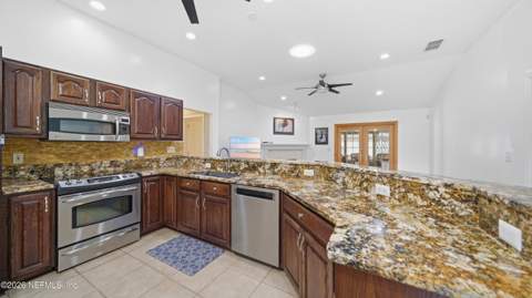 1230 Summit Oaks Drive, Jacksonville FL - photo 10 of 50