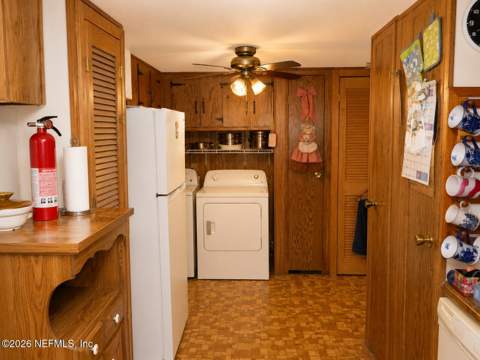 102 Goldenrod Lane, Palatka FL - photo 10 of 31