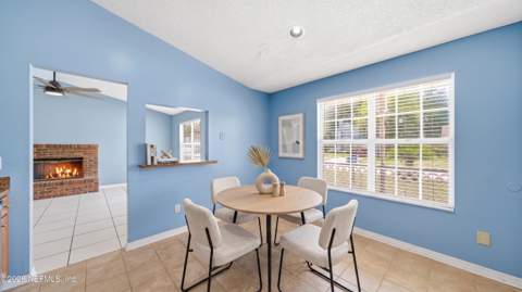 12737 Serenade Circle, Jacksonville FL - photo 10 of 57