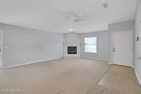11201 Mikris Drive, Jacksonville FL - photo 9 of 32