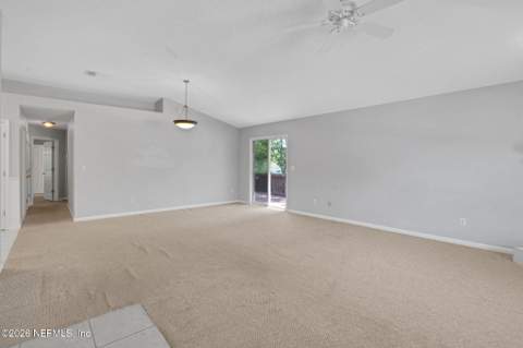 11201 Mikris Drive, Jacksonville FL - photo 8 of 32