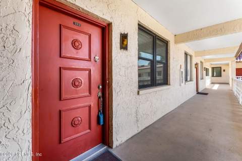 1810 Sevilla Boulevard #302, Atlantic Beach FL - photo 6 of 52