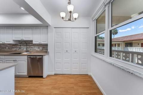 1810 Sevilla Boulevard #302, Atlantic Beach FL - photo 10 of 52