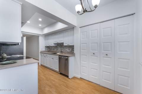 1810 Sevilla Boulevard #302, Atlantic Beach FL - photo 11 of 52