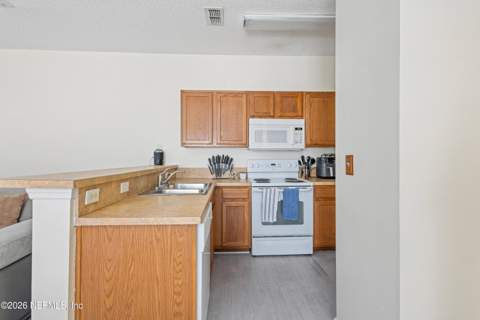 480 Sherwood Oaks Drive, Orange Park FL - photo 13 of 39