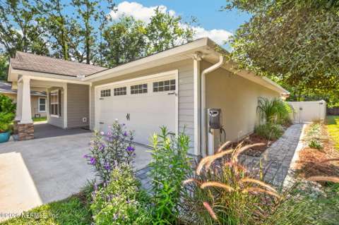 6983 Loris Lane, home for sale in Jacksonville 32222