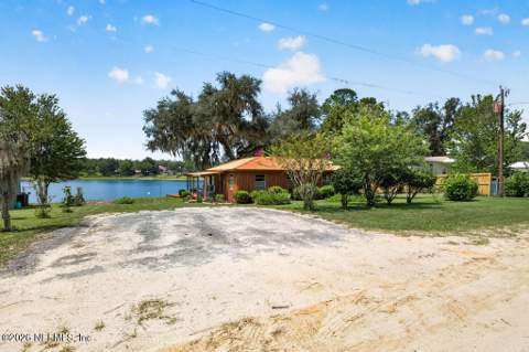 172 Silver Lake Drive, Interlachen FL - photo 18 of 107
