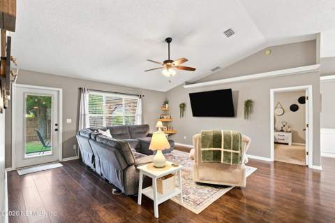 2959 Majestic Oaks Lane, Green Cove Springs FL - photo 13 of 32