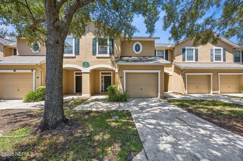 3 bedroom Townhouse at 5260 Collins Road #704, Chatham Woods, Jacksonville — photo 1