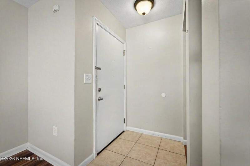 2 bedroom Condominium at 5201 Atlantic Boulevard #173, Colonial Point Condo, Jacksonville — photo 3