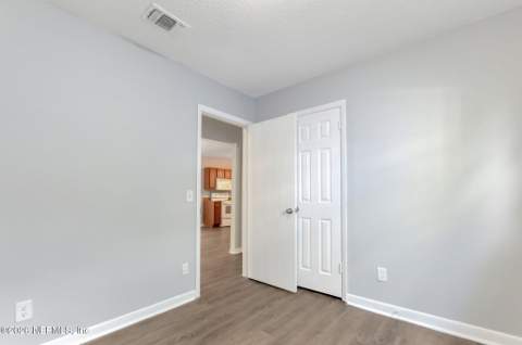 3362 Lowell Avenue, Jacksonville FL - photo 18 of 20