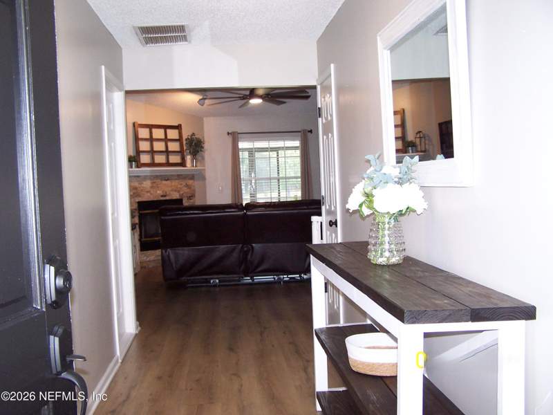 3 bedroom Single Family Residence at 3005 Tunica Trail, Ridaught Landing, Middleburg — photo 2