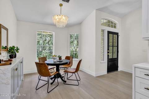 12166 Hidden Hills Drive, Jacksonville FL - photo 7 of 39