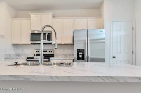 8348 Asteroid Street, Jacksonville FL - photo 7 of 29