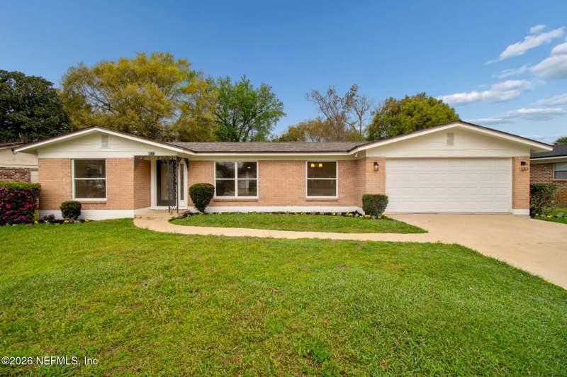 3 bedroom Single Family Residence at 2153 Courtney Drive, Lake Park Estates, Jacksonville — photo 2