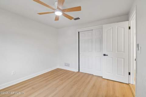 2153 Courtney Drive, Jacksonville FL - photo 20 of 48