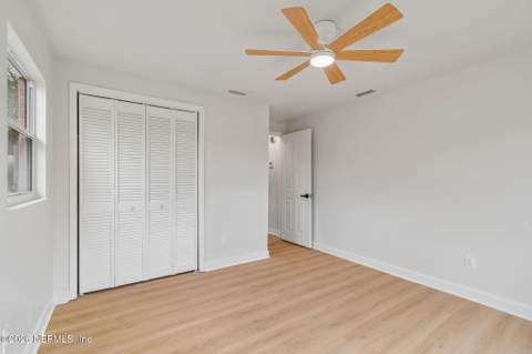2153 Courtney Drive, Jacksonville FL - photo 21 of 48