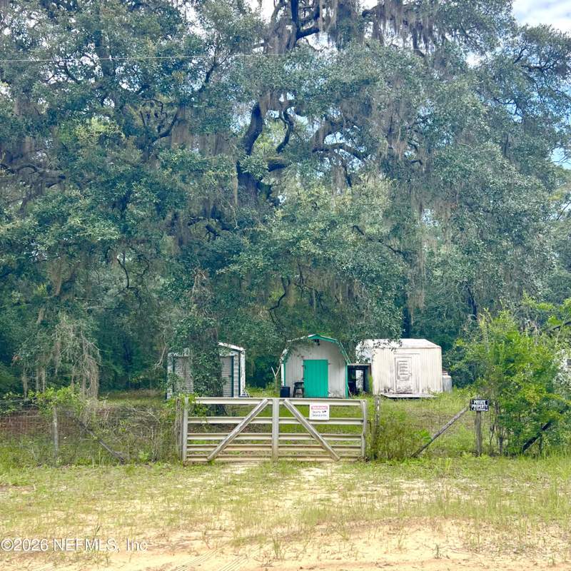 2 bedroom Mobile Home at 723 Brett Avenue, Interlachen Lakes Estates, Interlachen — photo 3
